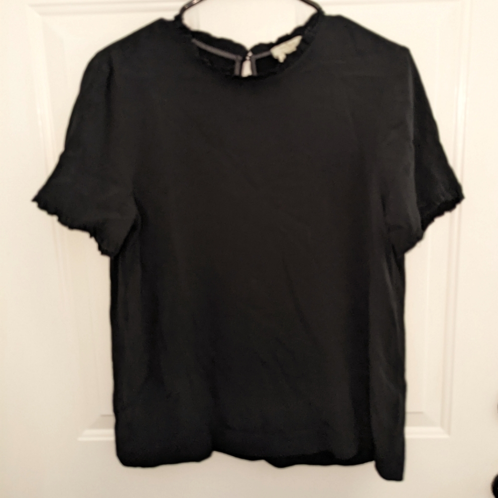 Kate spade Black short sleeve crepe blouse size 4
